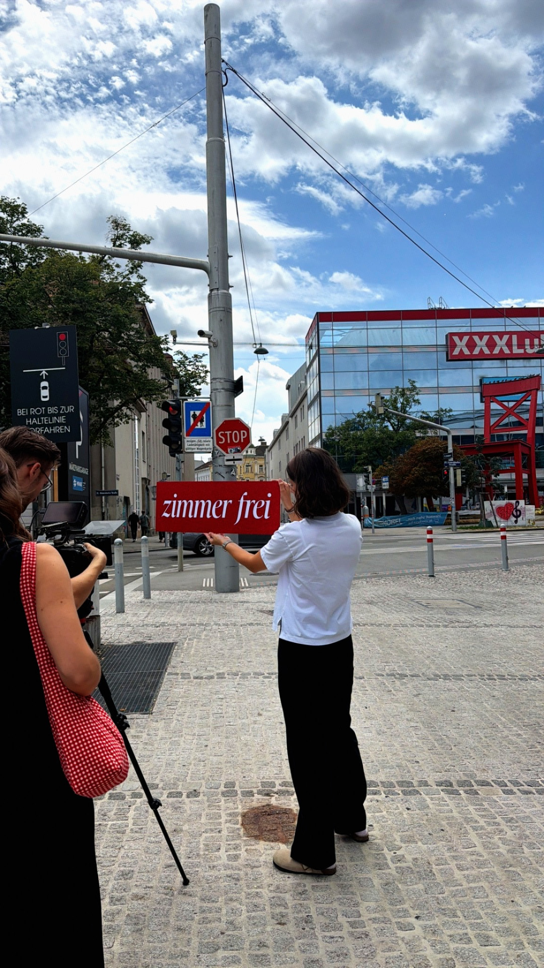 MediaBrothers bei einer Content-Produktion für XXXLutz