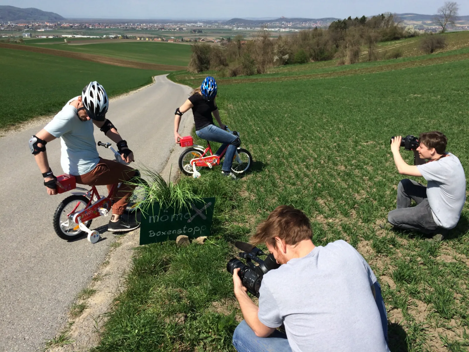Historische Outdoor-Produktion für mömax